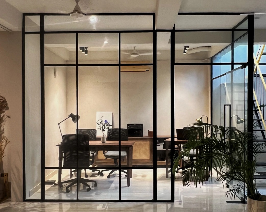 پارتیشن اداری در حقیقت به معنای جداکننده است